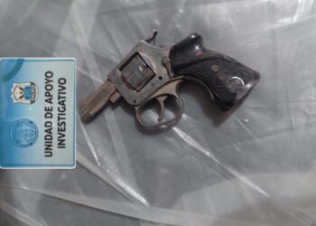 Desarticulan una banda que robaba en viviendas y encuentran un arma de fuego