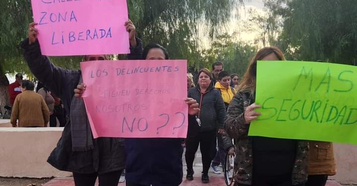 VIDEO: Protestan en la Comisaría de Las Casuarinas exigiendo mayor seguridad