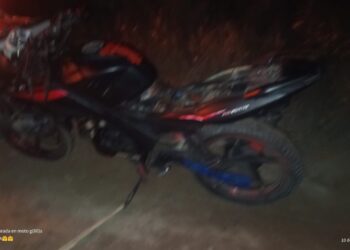 Grave accidente entre una moto-que conducía un menor-y una bicicleta