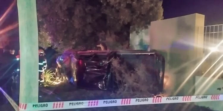 Hay conmoción: Tenía 14 años, le sacó la camioneta al padre y murió tras chocar