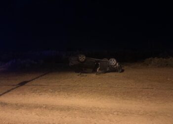 Terrible vuelco en 25 de Mayo: El conductor salió ileso del vehículo