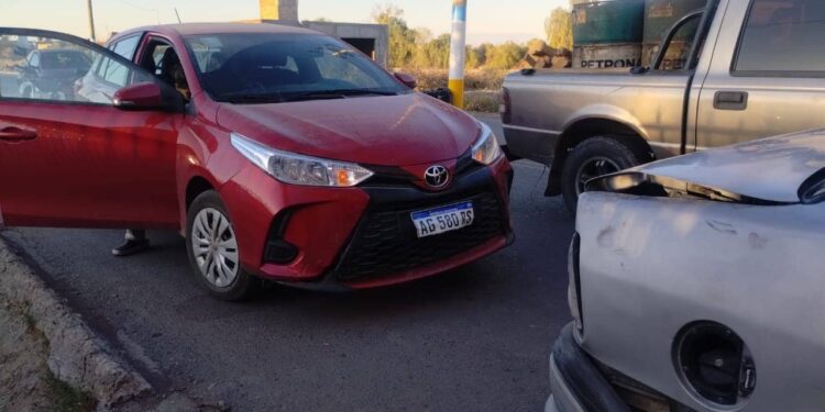 Impactante choque en Rawson dejó a dos hombres heridos en el hospital