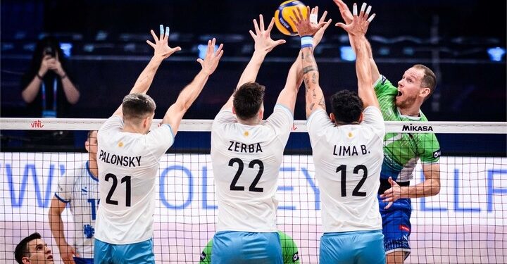 La Selección Argentina tuvo un match point pero perdió vs. Eslovenia y quedó afuera de la VNL