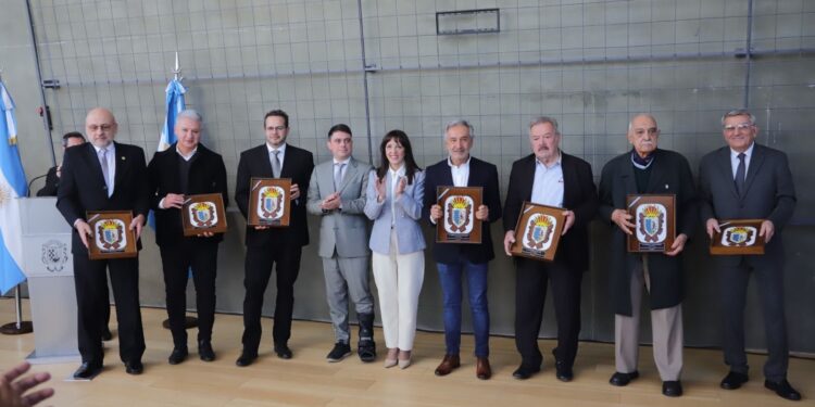 En el mes de la fundación de la provincia, San Juan rinde homenaje a sus ciudadanos ilustres