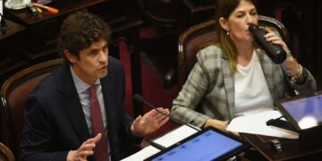 Ley Bases: el Gobierno hizo cambios en las privatizaciones y eliminó el capítulo previsional