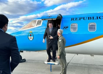 Milei es el presidente argentino con más viajes al exterior en seis meses de gestión