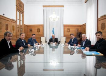 Orregó estuvo en reunión con Francos y logró la reanudación de la Ruta 40 y otras cuatro obras de la provinicia