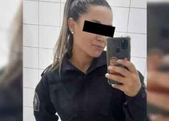 Detuvieron a una oficial de policía por el robo a una jubilada de 83 años