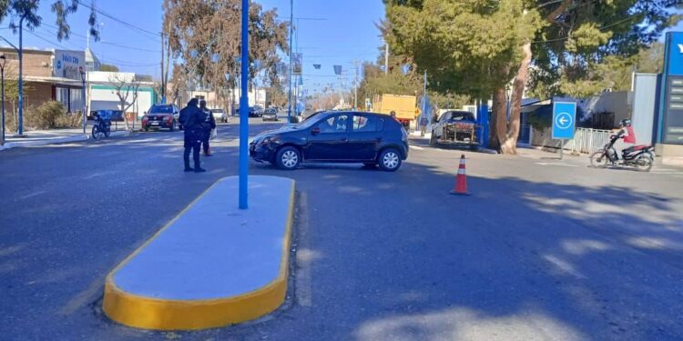 Un motociclista fue trasladado al Hospital Rawson tras un choque en 9 de Julio