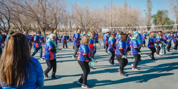 Pocito: adultos mayores participaron de una jornada con múltiples juegos y deportes