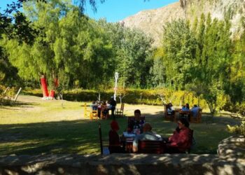 “Trisonantes” lleva su música folclórica argentina a Aires de Pedernal