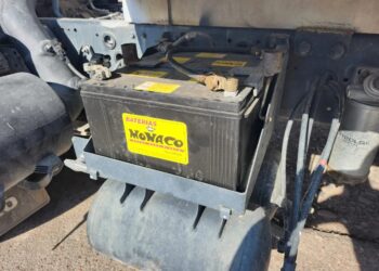 Un policía sanjuanino fue detenido por robar una bateria de un camión