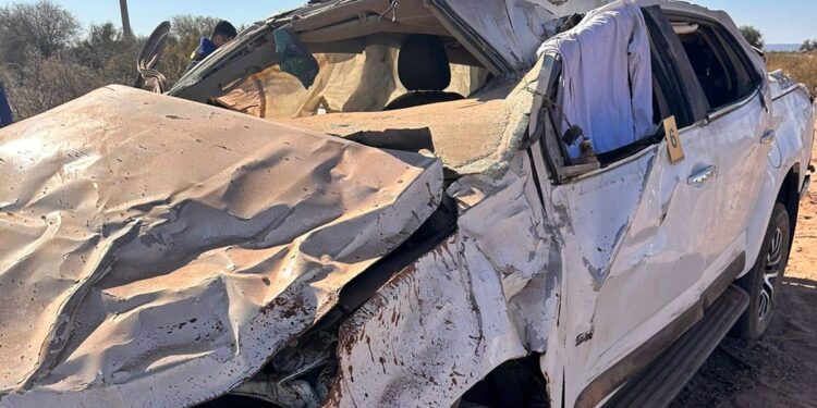 Identifican a la víctima fatal del vuelco en la Ruta 20: Hay tres personas hospitalizadas