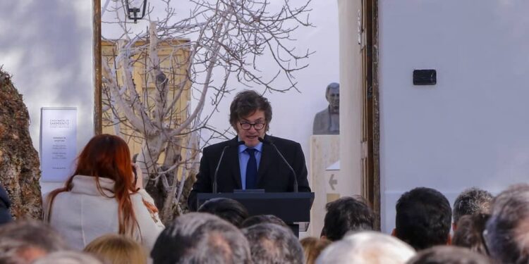 Javier Milei lanzó desde San Juan el Plan Nacional de Alfabetización