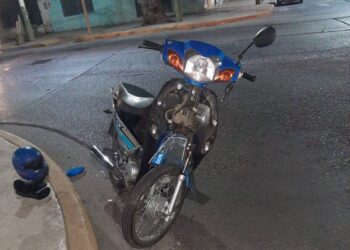 Buscan a conductor que se fugó tras embestir a un motociclista ebrio en Capital