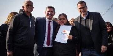 Orrego entregó 49 casas en Rawson: “Este año vamos a tratar de entregar MIL “