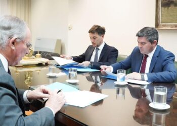 Orrego firmó un convenio con SEGEMAR y la Secretaría de Minería para potenciar el desarrollo sostenible en San Juan