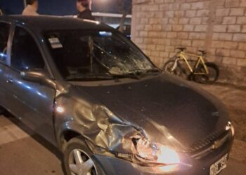 Accidente en Media Agua: Adolescente herido tras choque de un auto y una moto