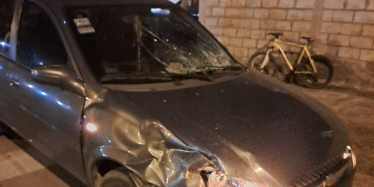 Accidente en Media Agua: Adolescente herido tras choque de un auto y una moto