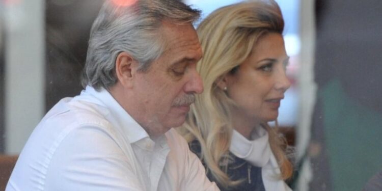Los chats que Alberto Fernández le envió a Fabiola Yañez cuando decidió no denunciarlo