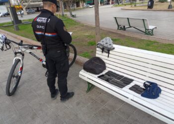 Operativo en la Plaza 25 de Mayo: Detienen a dos hombres con 14 celulares robados