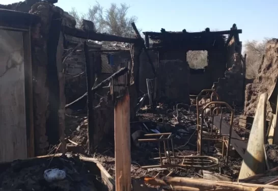 Madre soltera con 5 hijos perdió todo en un devastador incendio