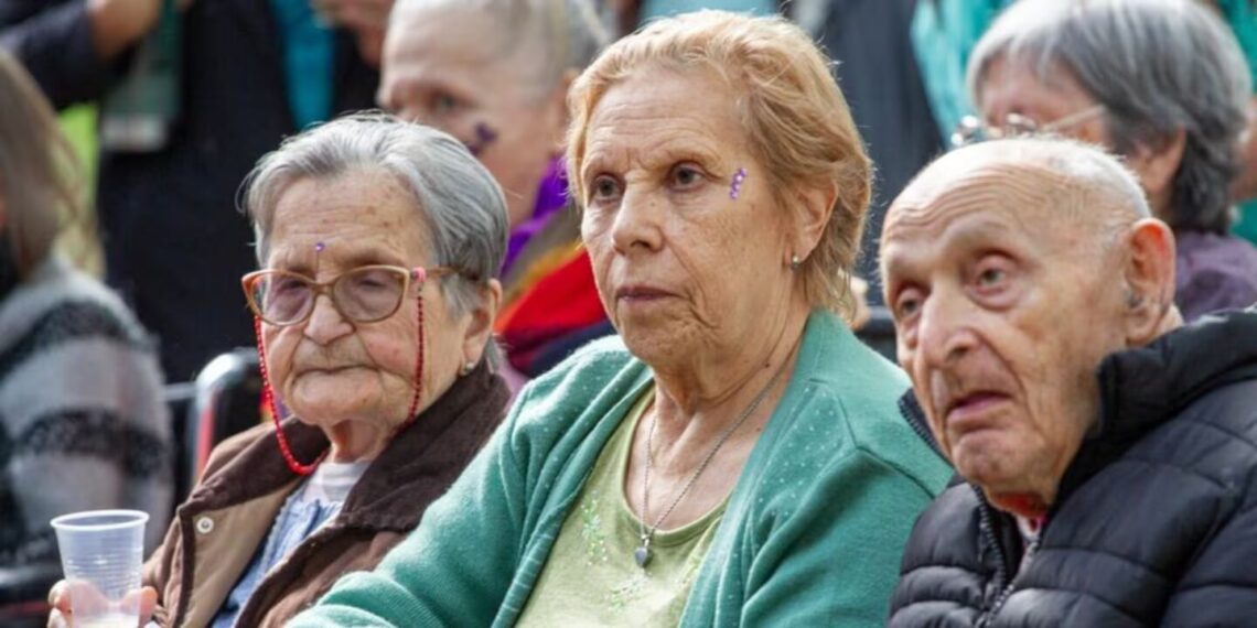 ANSES confirmó el calendario de pagos de octubre para jubilados ...