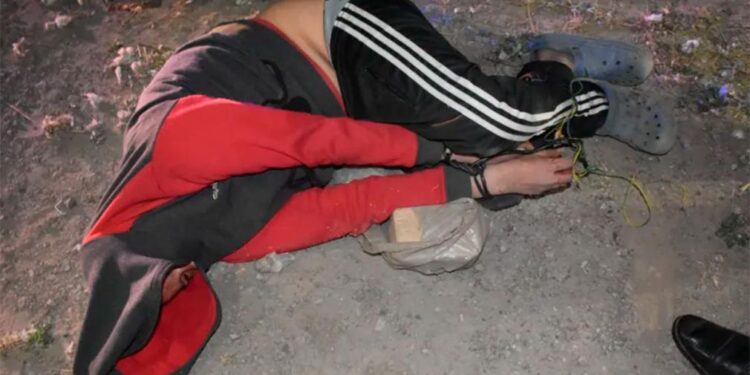 Un niño de 12 años desaparecido fue encontrado atado al costado de la ruta