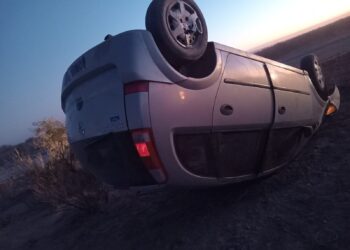 Impactante vuelco en la Ruta 351 deja tres heridos y uno en grave estado