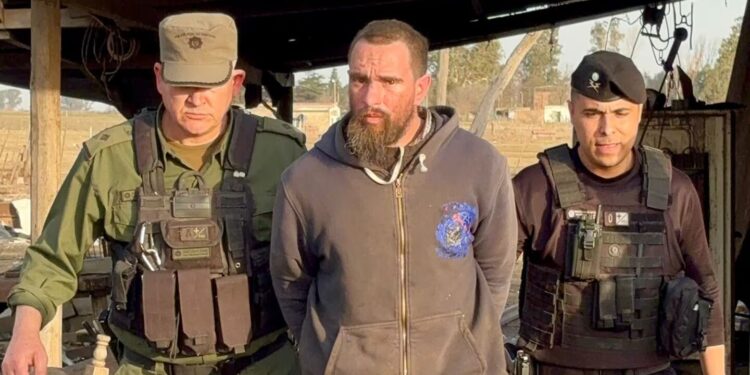 Ató a una perra, la asesinó a puñaladas y fue detenido tras ser denunciado