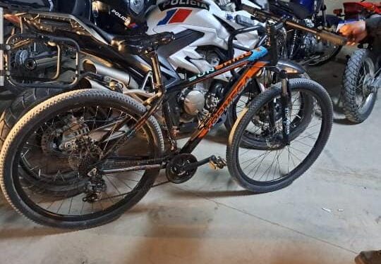 Intenso operativo: Recuperan bicicleta robada tras la huida de un sospechoso