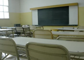 ¿Suspenden las clases este jueves en San Juan por el alerta de Viento Zonda?