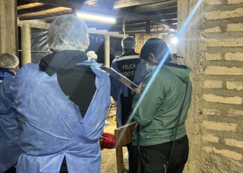 Estaba triste por la muerte de su hermano y lo encontraron sin vida