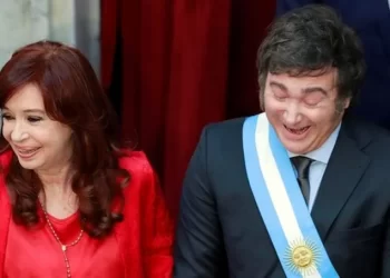 Cristina Kirchner criticó a Javier Milei: “Se la pasa boludeando en las redes”