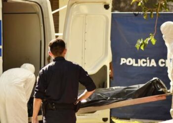 Un jubilado convivió durante varios días con el cadáver de su hijo