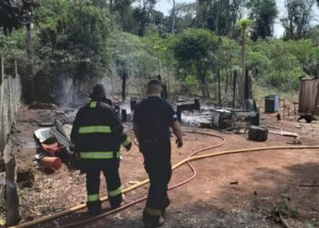 Un bebé y un nene de tres años murieron en el incendio de una casa