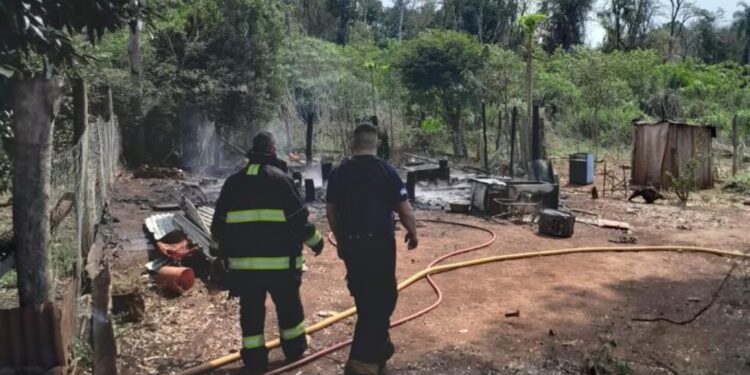 Un bebé y un nene de tres años murieron en el incendio de una casa