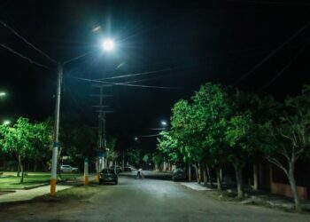 Sigue el progreso en Rawson: Nuevas luminarias LED y obras claves para un barrio