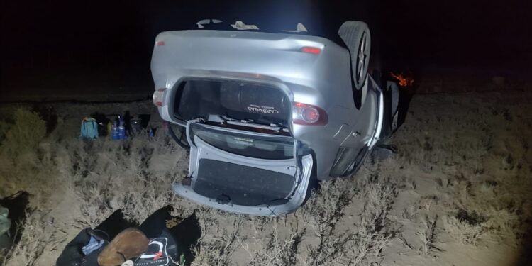 Impactante vuelco en 25 de Mayo: Reventón de neumático pudo haber sido fatal