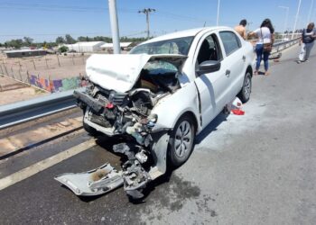 Choque en la Ruta 40: un menor al hospital tras fuerte impacto entre dos vehículos