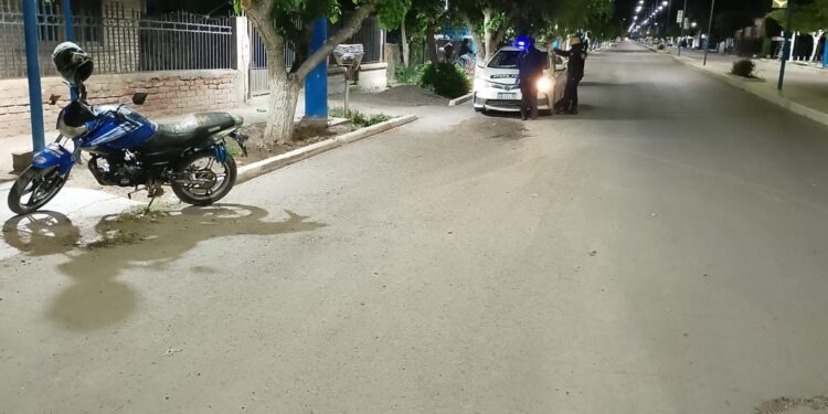 Motociclistas atropellados en 9 de Julio: el automovilista escapó sin asistirlos