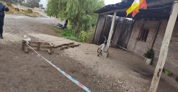 Albardón: Identifican al hombre que intentaba sacar agua del techo y perdió la vida