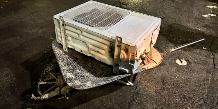 Insólito robo en Chimbas: Ladrones se llevan un aire acondicionado ¡en carretilla!