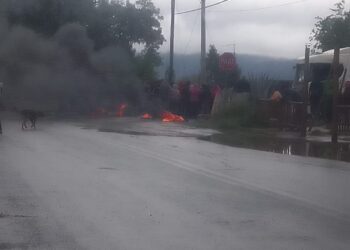 Cortan la Ruta 20 en Caucete y exigen la presencia de Romina Rosas en el lugar