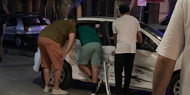 Accidente en Capital: una mujer embarazada y un niño heridos tras fuerte choque