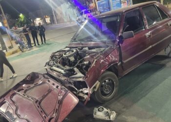 Embarazada fue trasladada al hospital tras impactante choque en Capital