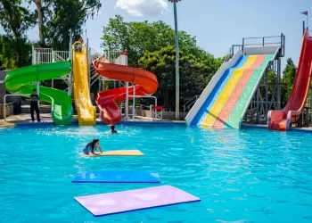 Una niña murió ahogada en una pileta de Carlos Paz en un viaje de egresados