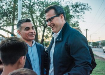 Junto a Fabián Gramajo, Carlos Munizaga celebró la apertura del Paseo La Superiora