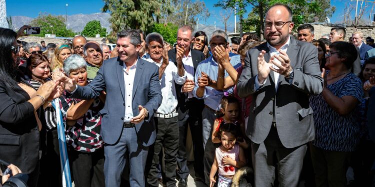 Rivadavia brilla: Orrego y Miodowsky inauguran obras en la Villa San Justo