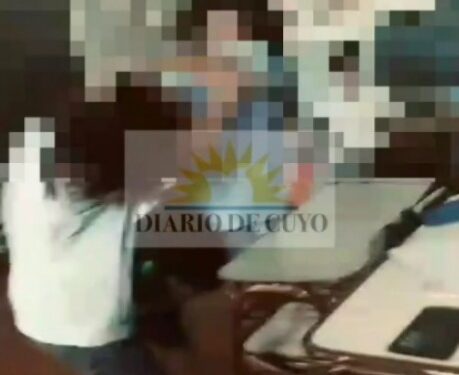 Violencia escolar en Rawson: Dos alumnas se enfrentaron a golpes en el aula
